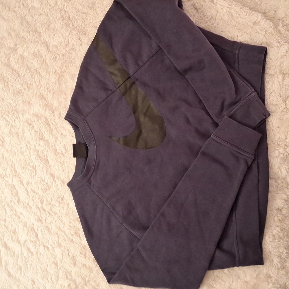 Nike Dri-Fit Purple w/ Black Swoosh Size S